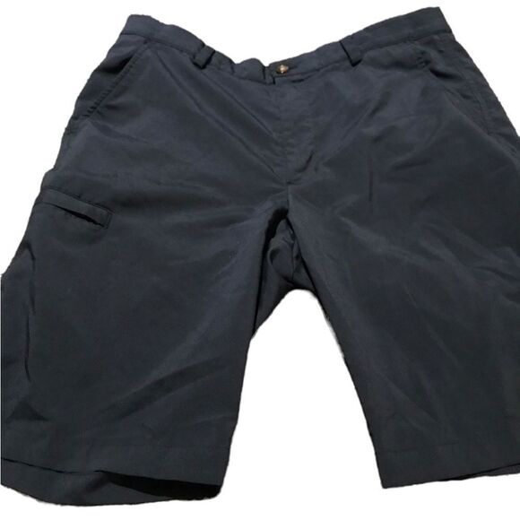 Greg Norman golf shorts like new size 32 see pics - Picture 1 of 2